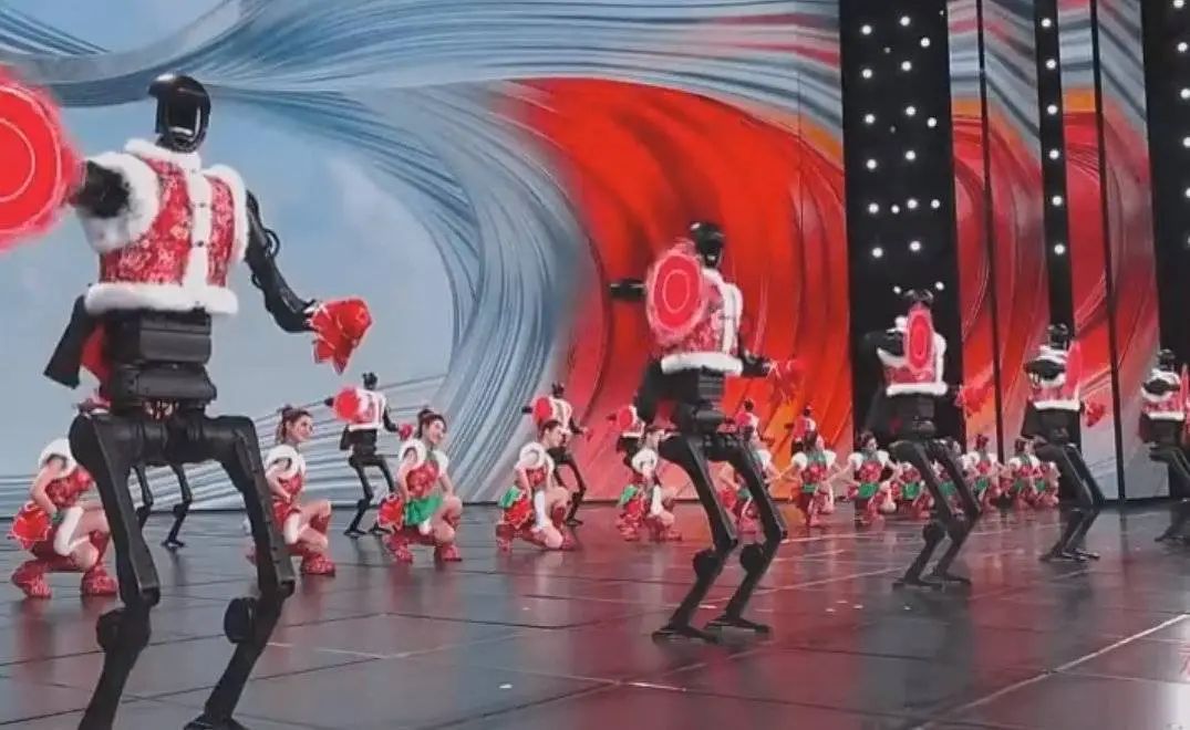 機器人扭秧歌扭成“春晚顯眼包”!背后的黑科技出自他們之手